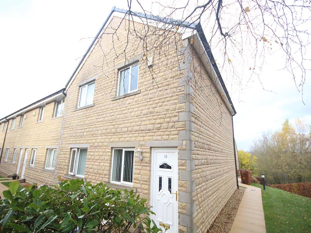 2 bedroom apartment For Sale in Colne - Main Image